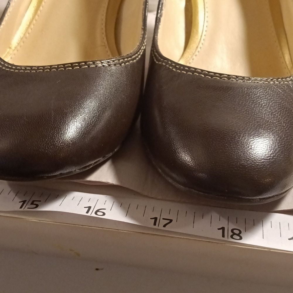 Lauren Ralph Lauren Dark Brown Leather Round Toe Slip On Kitten Heel Pump 6.5 - Picture 8 of 9